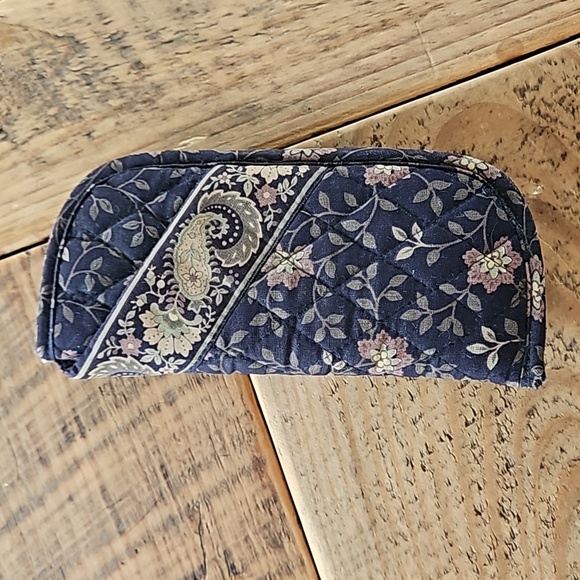 Vera Bradley Wallet / Glass Case, black walnut - Picture 2 of 5